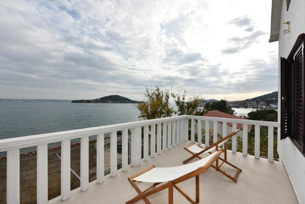 Home With A Unique View 普莱克 外观 照片